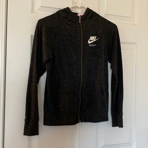 gray nike zip up hoodie xs